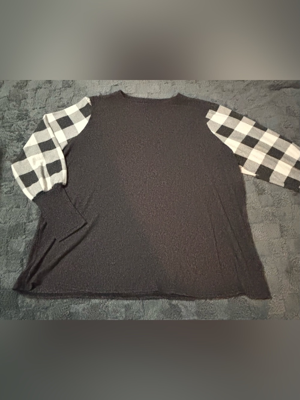 Maurices Charcoal Gray Crew Neck Lightweight Sweater with Buffalo Check Sleeves